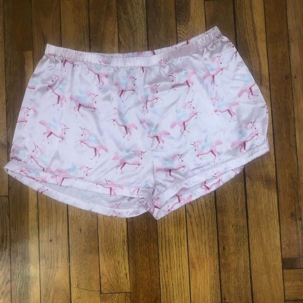 PrettyLittleThing Pink Satin Unicorn Pajama Set - Short Sleeve & Shorts - Picture 6 of 7